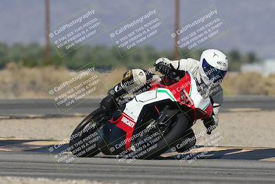 media/Oct-13-2025-Moto Forza (Mon) [[a66d839500]]/2-A Group/Session 3 (Turn 16)/